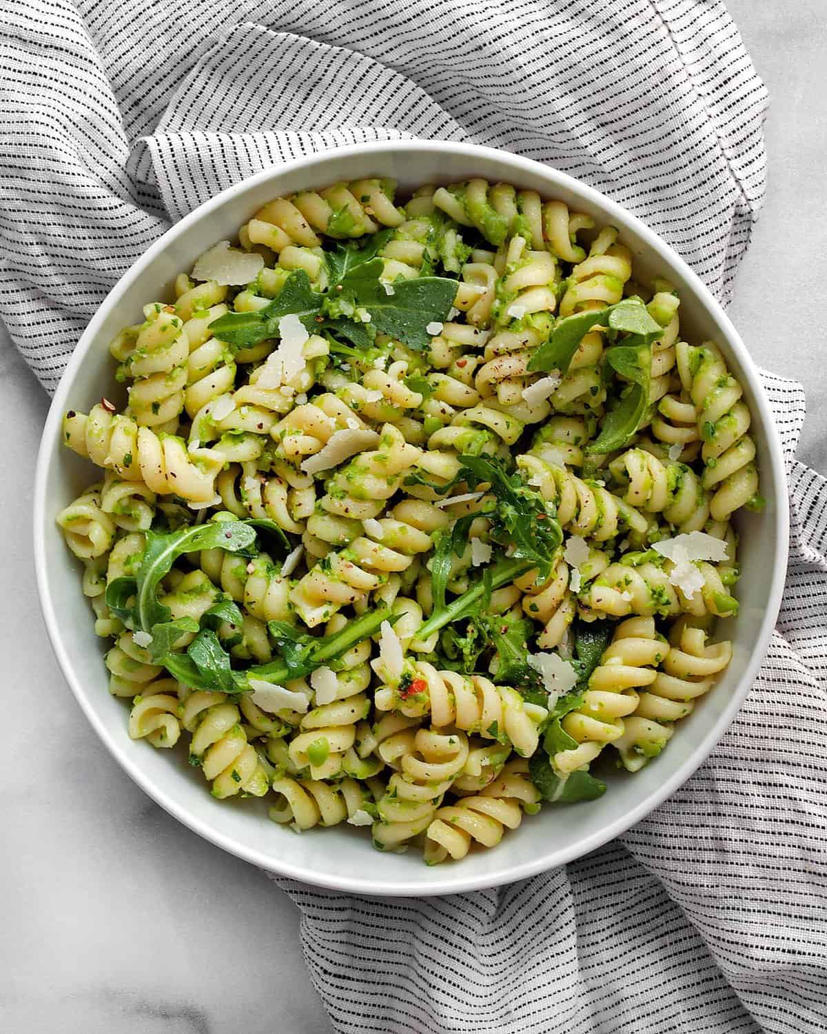 Pea pesto pasta in a bowl.