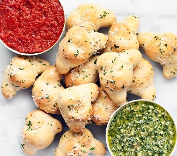 Garlic Knots