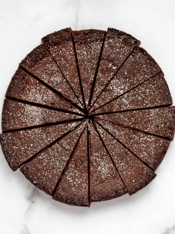 15-Minute Chocolate Cake Sliced