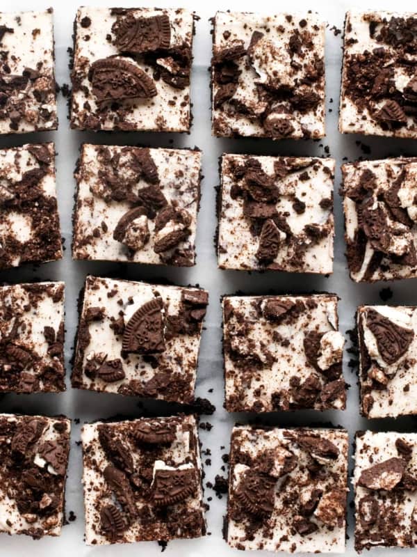 No-Bake Cookies & Cream Cheesecake Bars