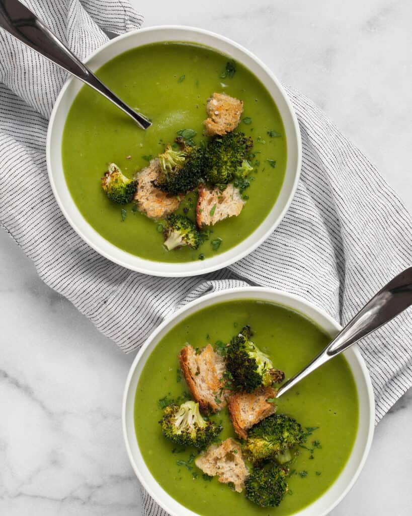 Vegan Broccoli Soup with Spinach Last Ingredient