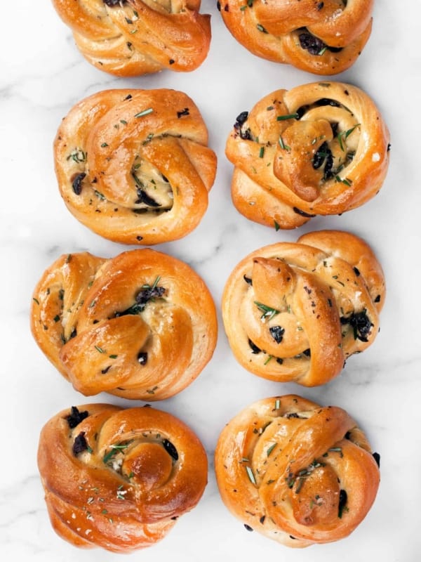 Rosemary Olive Knots