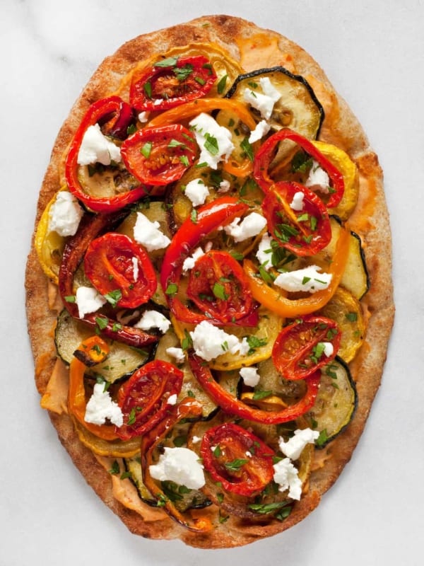 Naan flatbread pizza with vegetables.
