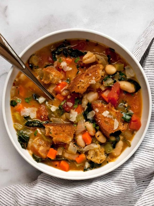 Bowl of Italian white bean soup.