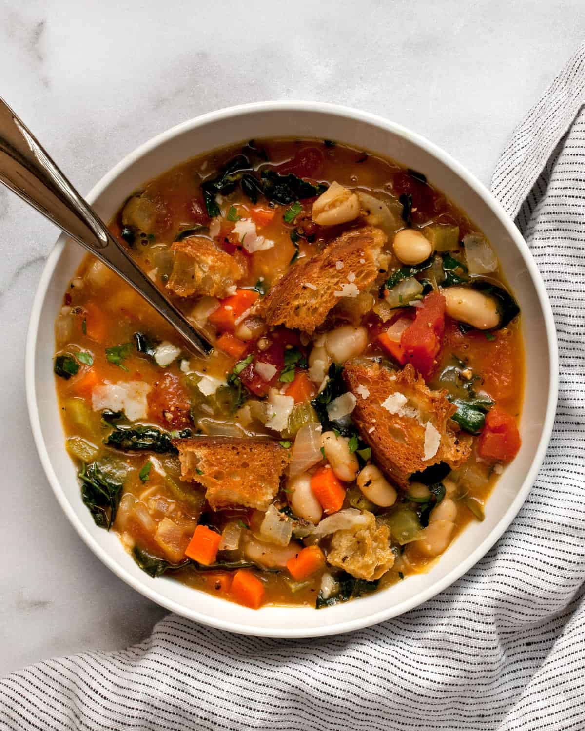 Bowl of Italian white bean soup.