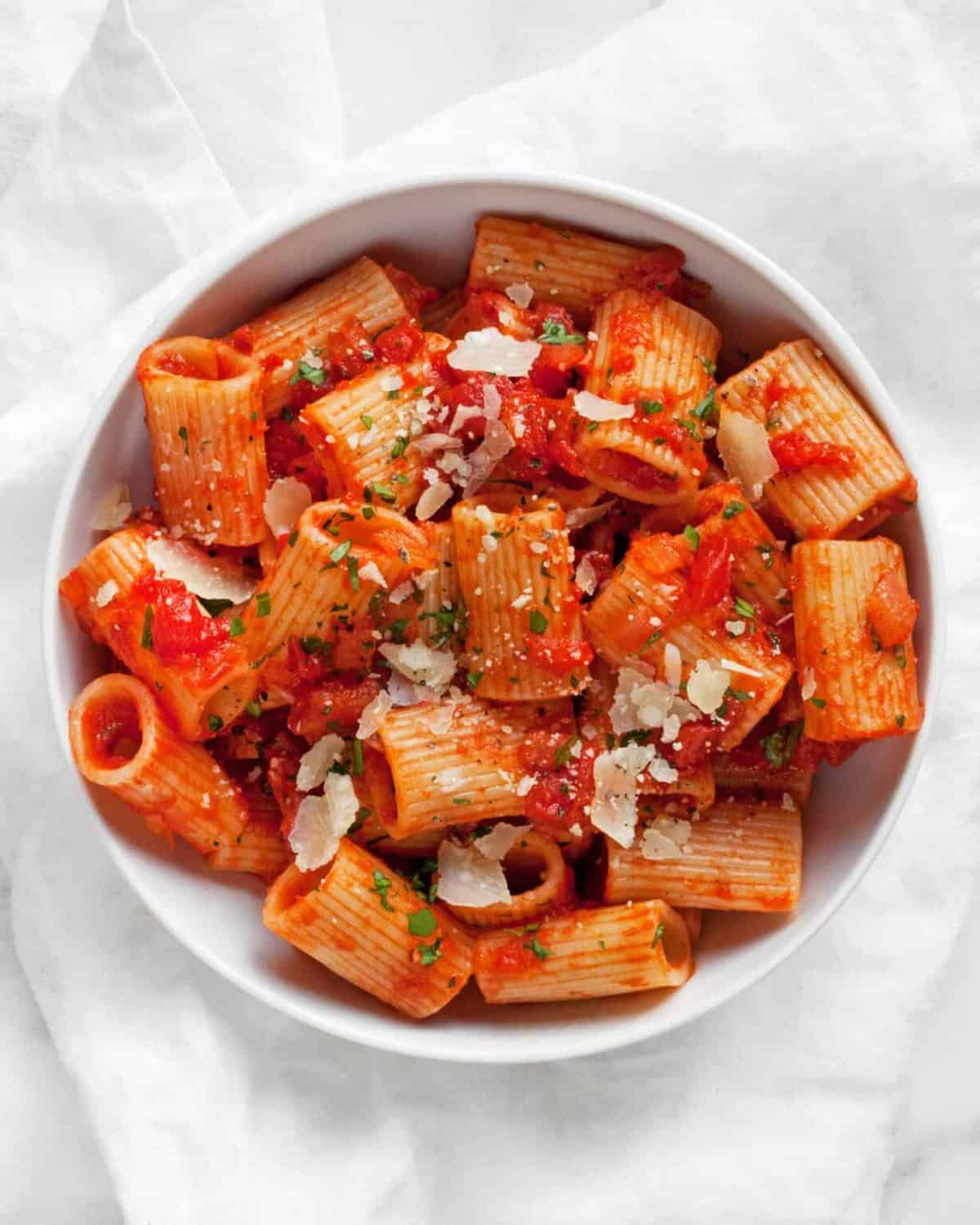 Easy Rigatoni with Tomato Sauce Last Ingredient