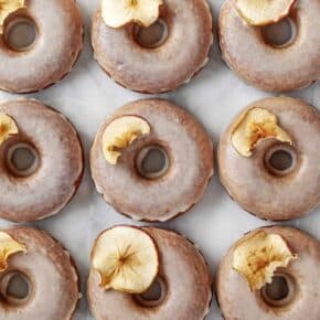 Baked Apple Cinnamon Donuts