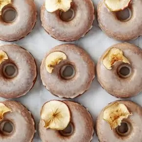 Baked Apple Cinnamon Donuts