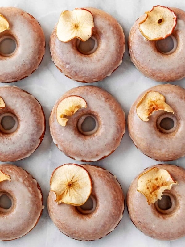 Baked Apple Cinnamon Donuts