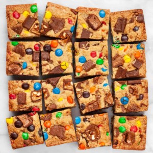 Candy Bar Blondies