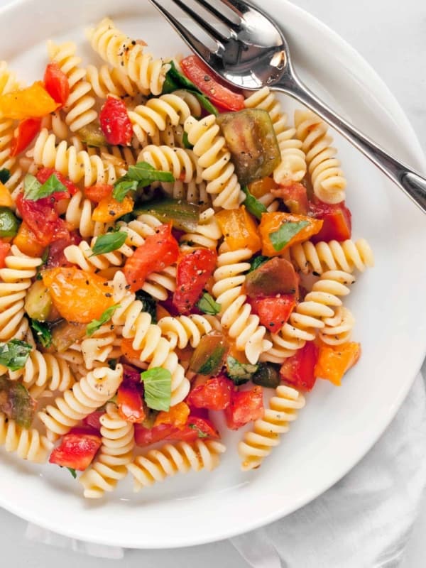 Heirloom Tomato Bruschetta Pasta Salad