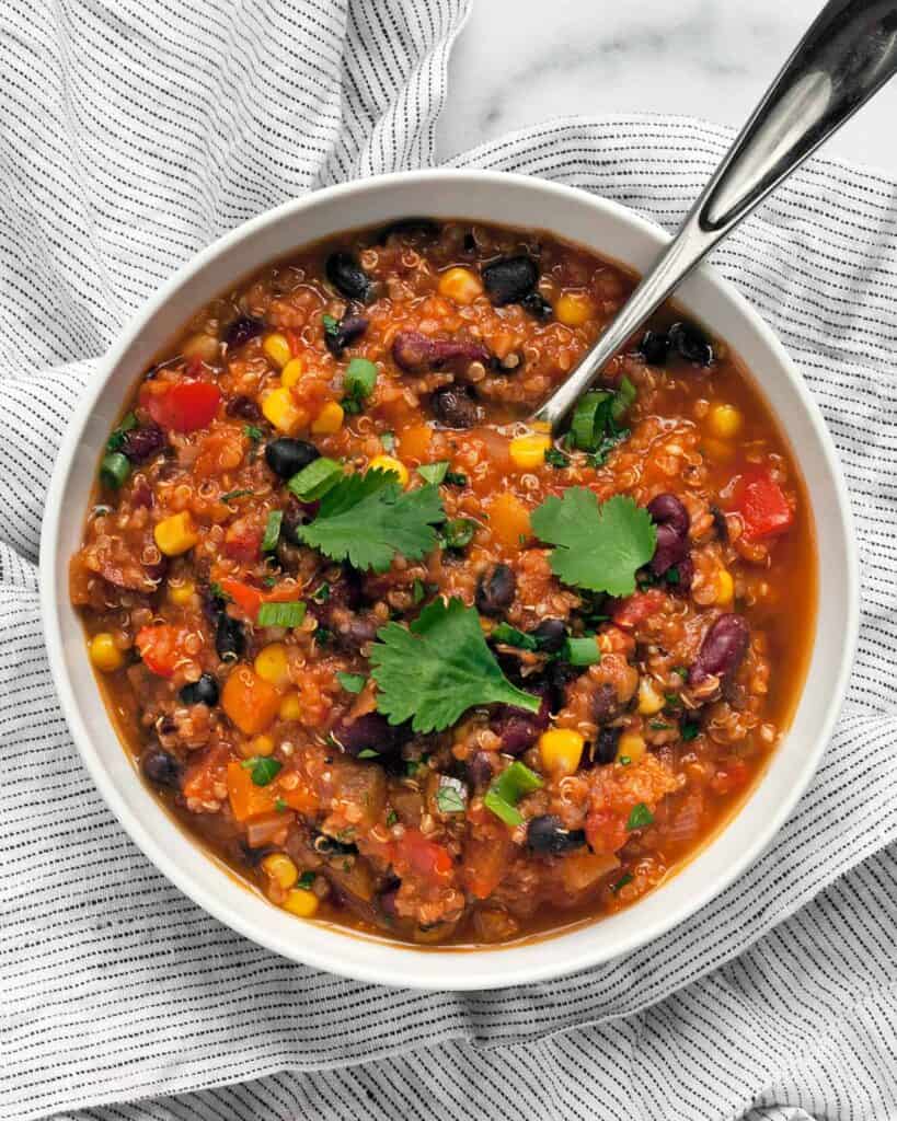 Spicy quinoa chili with black beans and corn