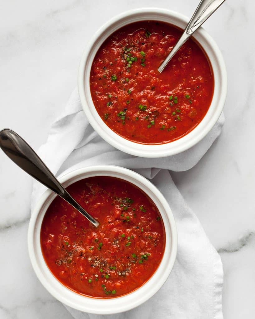 Chipotle Roasted Red Pepper Tomato Soup in 2 bowls