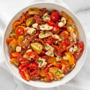 Tomato Mozzarella Chili Salad