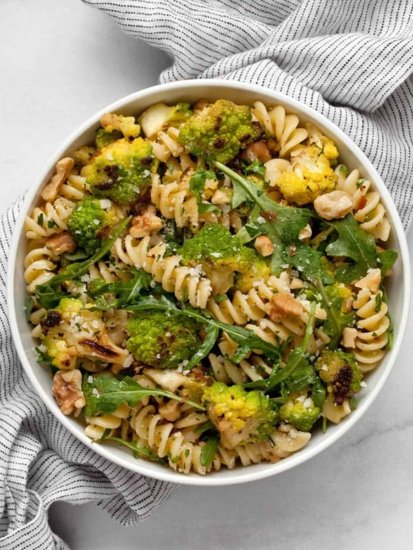 Romanesco arugula pasta in a bowl.