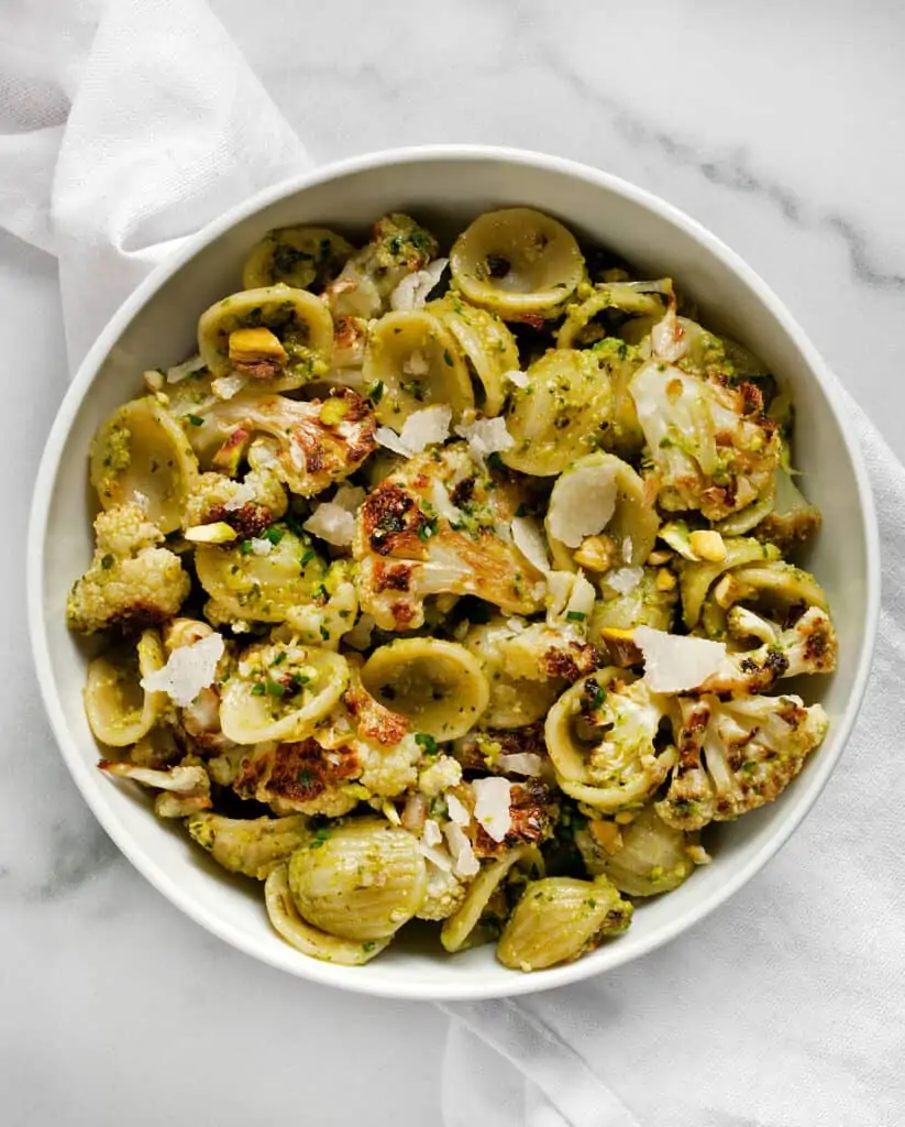 Roasted Cauliflower pasta with spinach pesto
