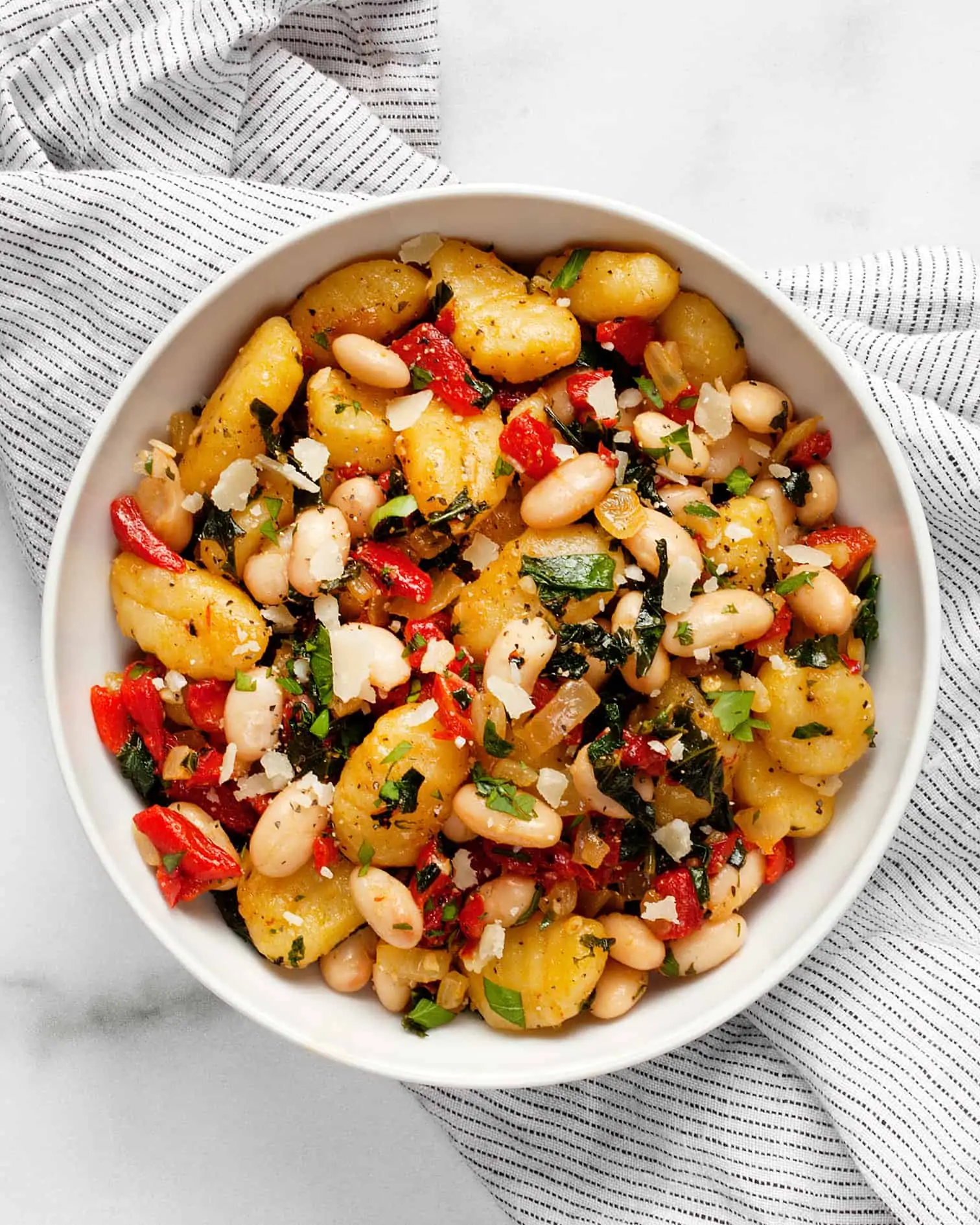 Gnocchi with red peppers and white beans