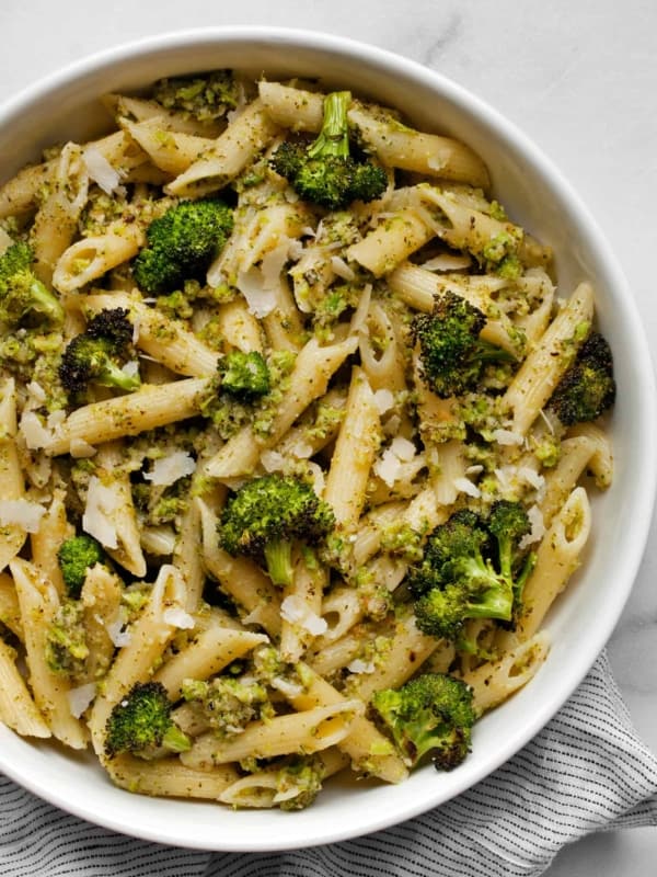 Roasted Broccoli Pesto Pasta
