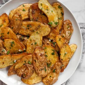Garlic Herb Roasted Fingerling Potatoes