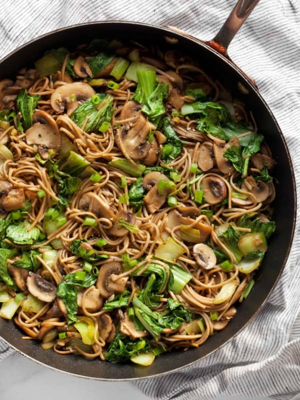 Soba Noodles with Mushrooms and Bok Choy