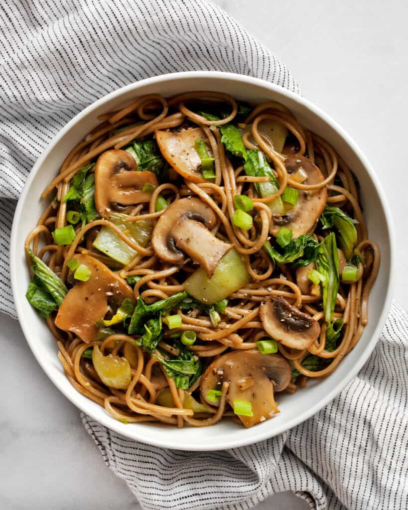 Soba Noodles with Mushrooms and Bok Choy
