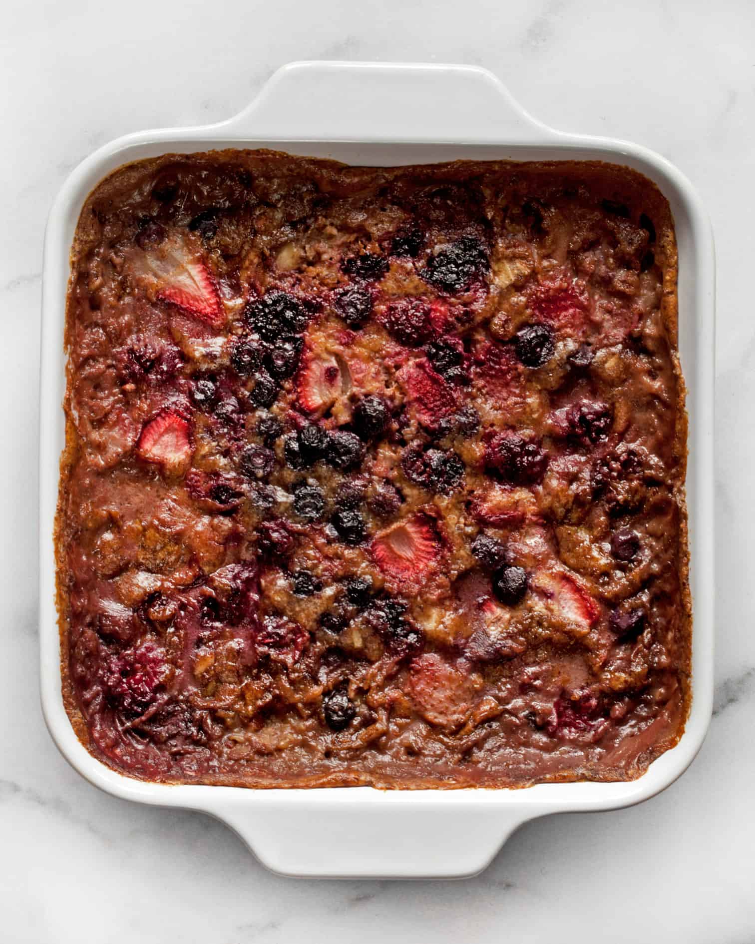 Baked oatmeal in the dish