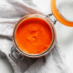 Roasted tomato sauce in a jar.