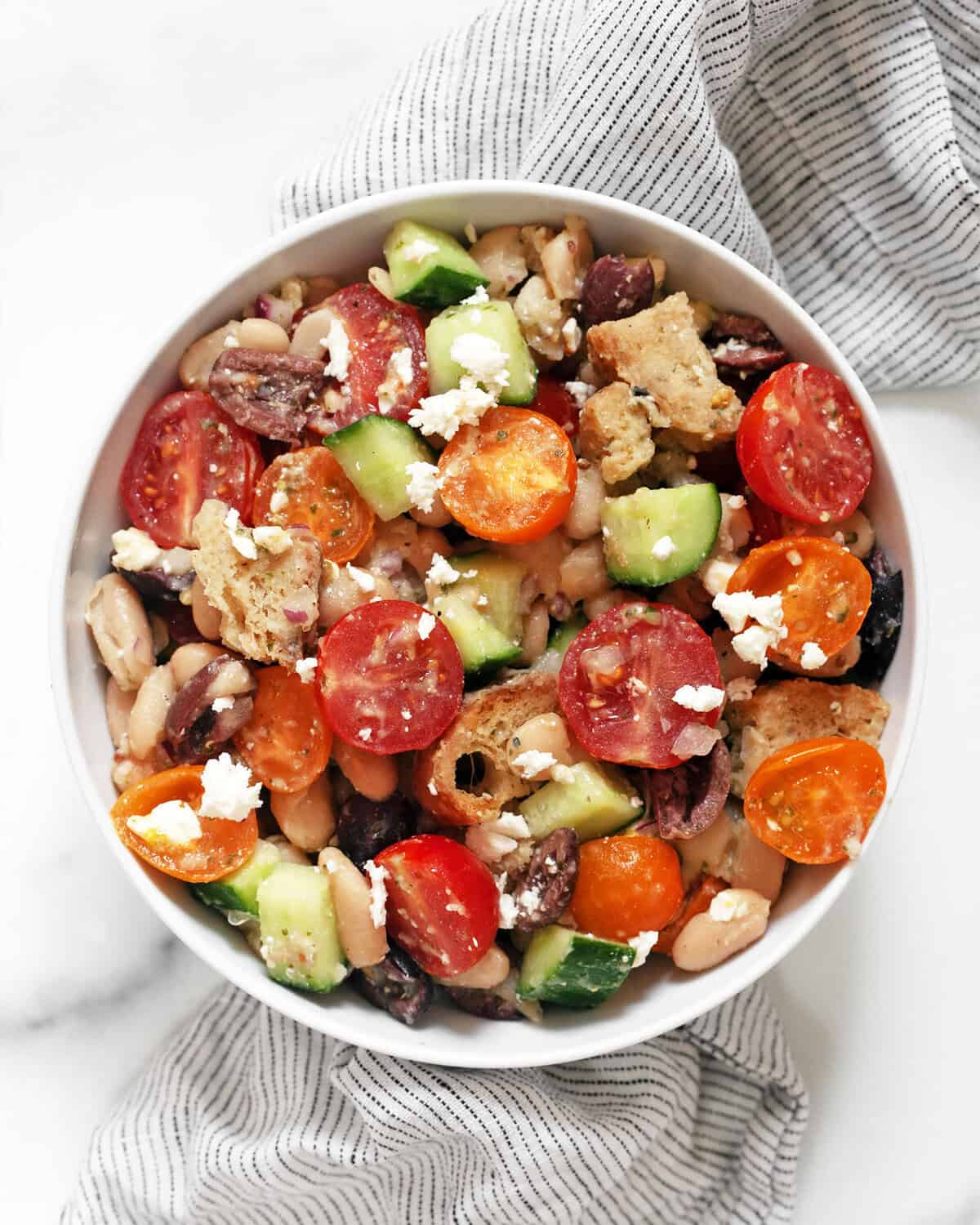 Cannellini bean salad in a bowl.